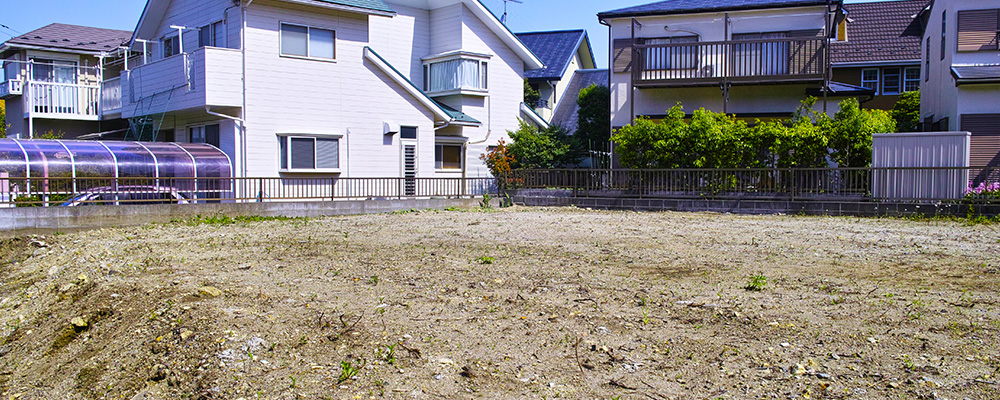 2.金沢市にお住まいのT様が、「築48年の相続物件を、解体して更地にしてから売却した事例」